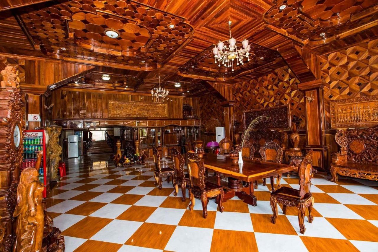 Ly Meng Hotel Battambang Exteriör bild